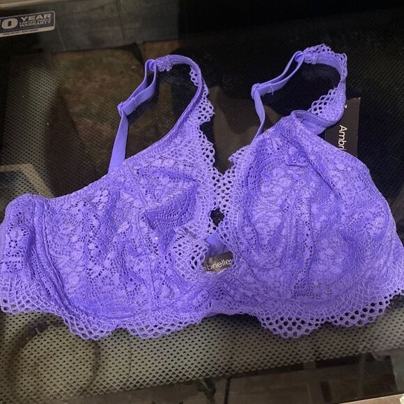 Ambrielle Other - Ambrielle M/6 Britllnt Perriwinkl Lace Bra